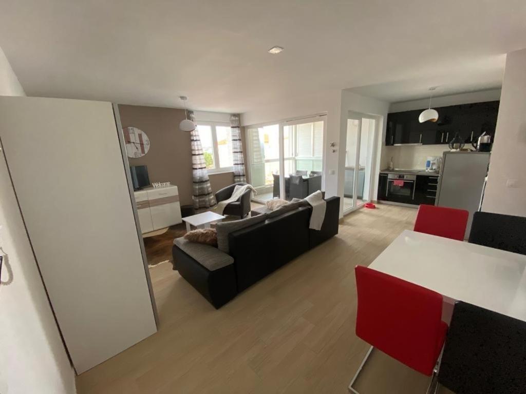 Apartman Erika Нин Екстериор снимка