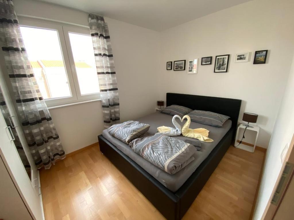 Apartman Erika Нин Екстериор снимка