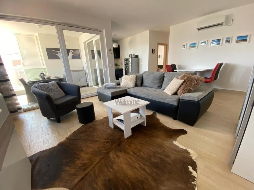 Apartman Erika Нин Екстериор снимка